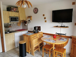 Location 2 pièces proche télécabine, 4 pers, parking - FR-1-573-67